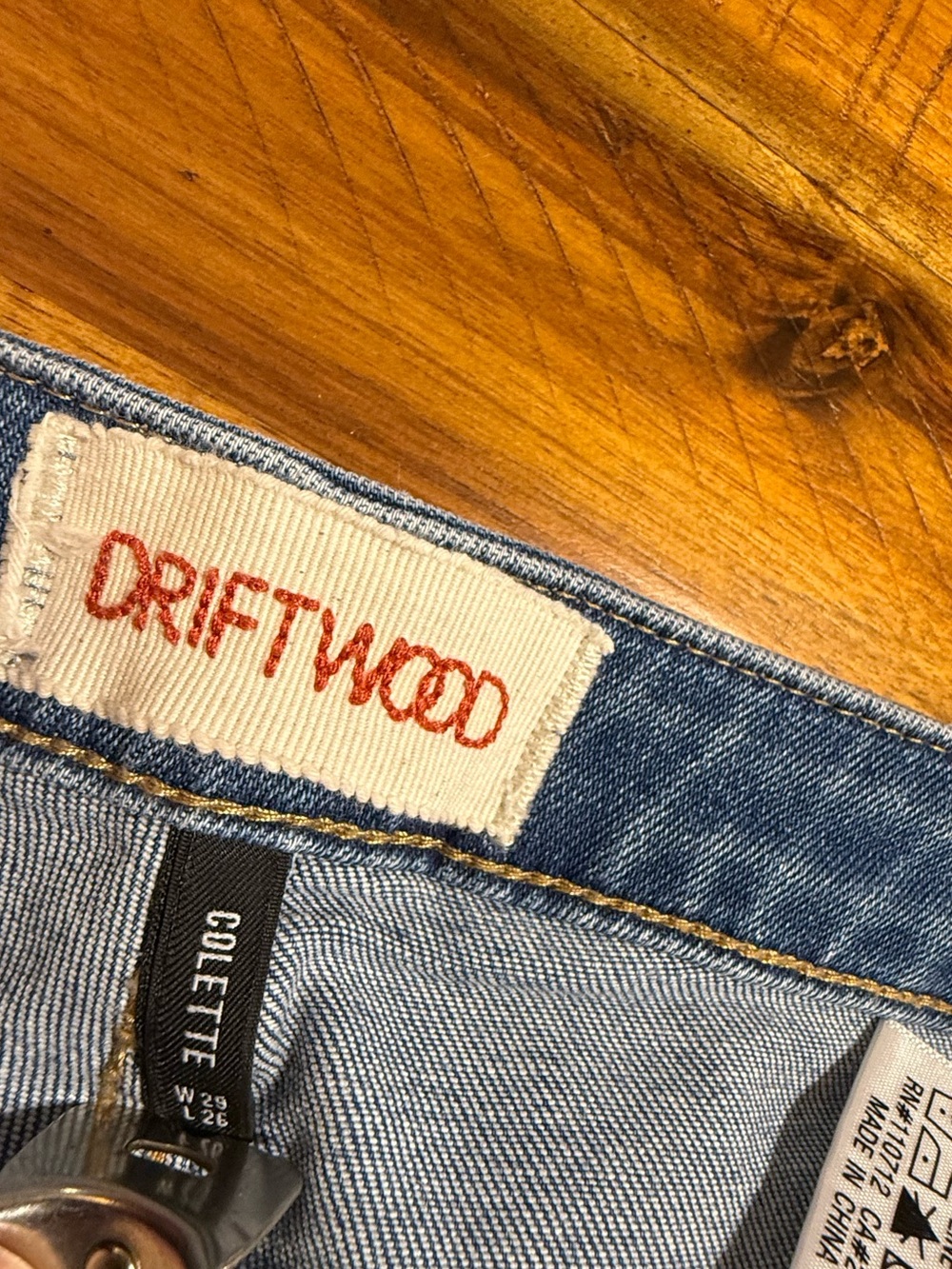 DRIFTWOOD Colette Embroidered Hem Denim Capri - Picture 7 of 8